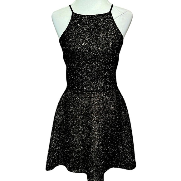 Love ….Ady Metallic Fit & Flare Dress Black Gold - Picture 1 of 7